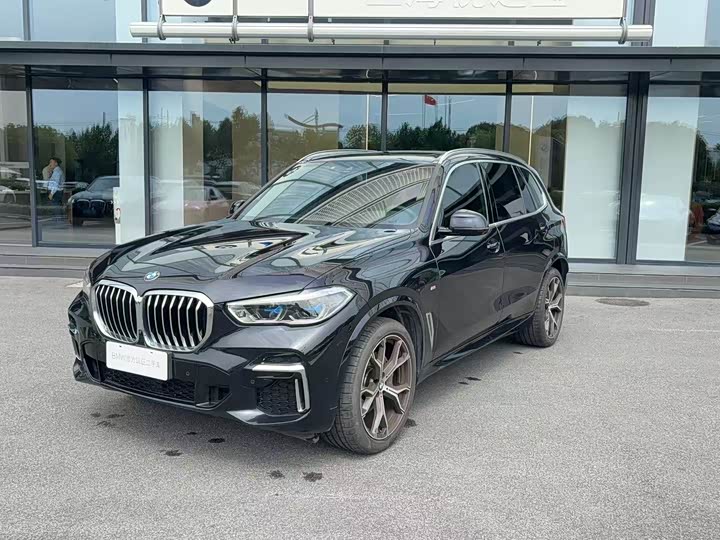 BMW X5 2022 xDrive 40Li Exclusive M Sports Package