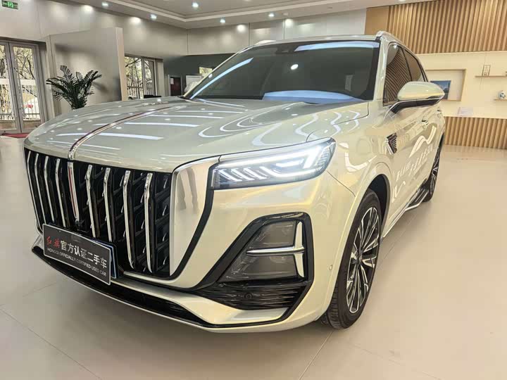Hongqi HS5 2023 2.0T four-wheel drive flag collar Pro version