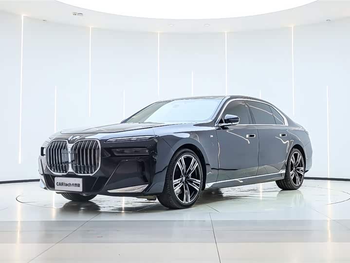 BMW 7 Series 2023 740Li M Sport Package