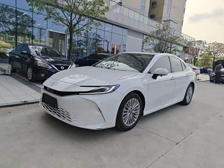 Camry 2024 2.0GVP Deluxe Edition