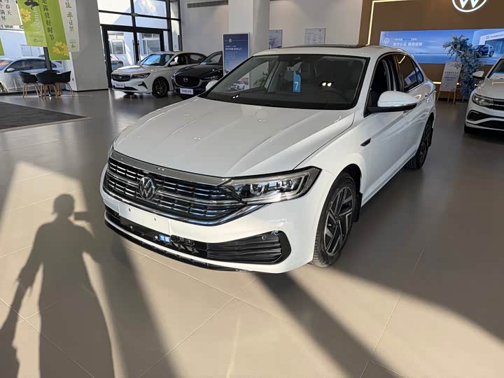 Sagitar 2024 300TSI DSG Super Edition