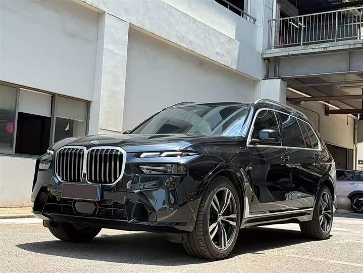 BMW X7 2023 xDrive40i Exclusive M Sports Package