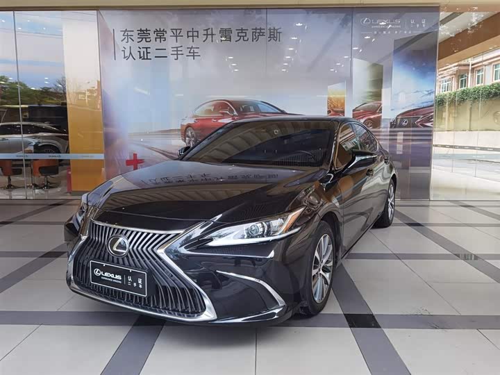 LexusES 2020 Model 200 Excellence Edition