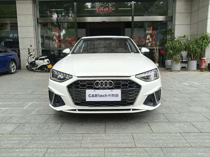 Audi A4L 2025 2 Million Edition 40 TFSI Fashion Dynamic