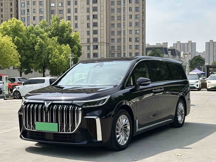 2024 Lantu Dreamer 2024 PHEV Extra Long Range Premium Edition