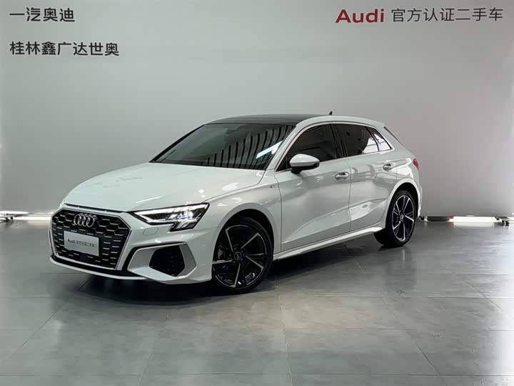 Audi A3 2021 Sportback 35 TFSI stylish and sporty