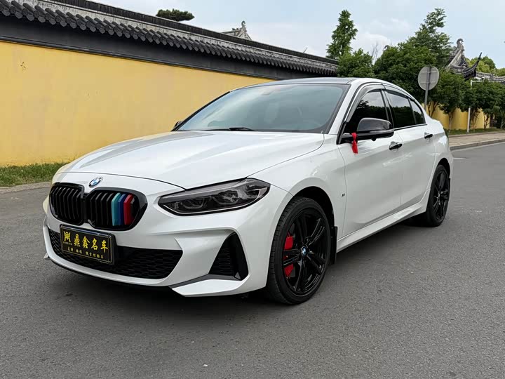 BMW 1 Series 2022 125i M Sports Night Edition