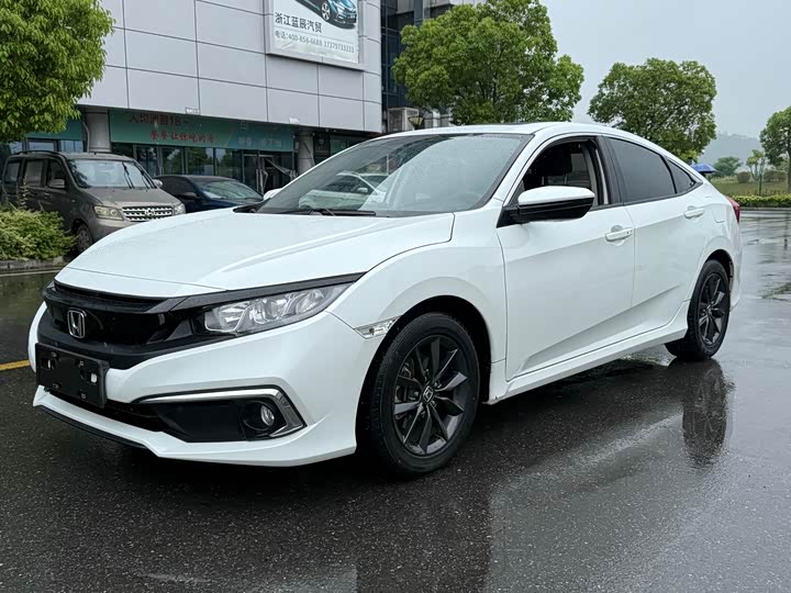 Civic 2019 220TURBO CVT Dynamic Edition National VI