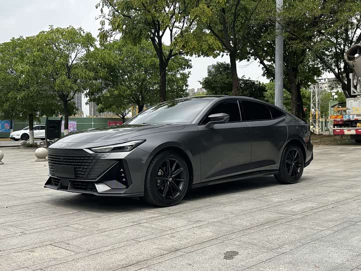 Changan UNI-V 2022 1.5T premium model