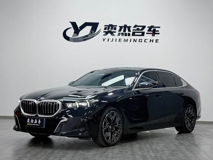 2024 BMW5 Series 2024 Model 530Li PremiumModel M Sports Package