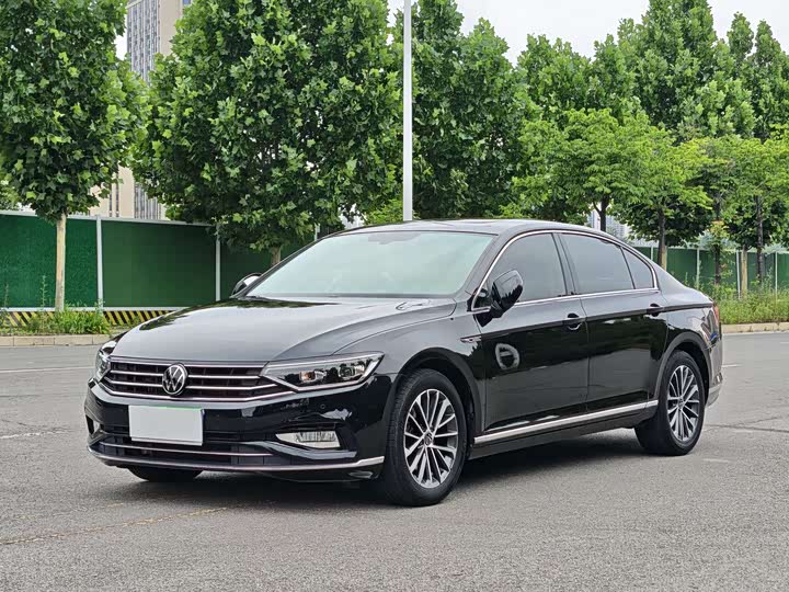 Magotan 2020 330TSI DSG luxury model