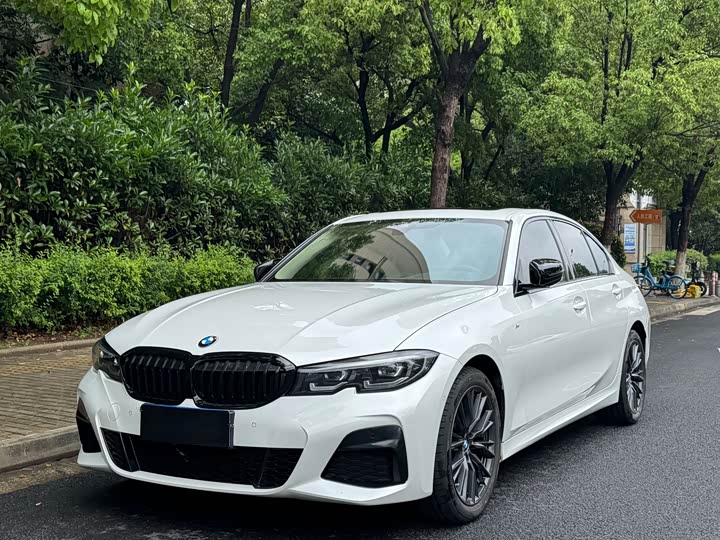 BMW 3 Series 2022 330i M Sports Night Package