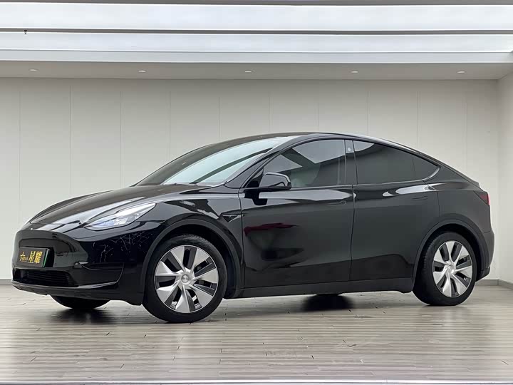 Model Y 2022 Refresh RWD