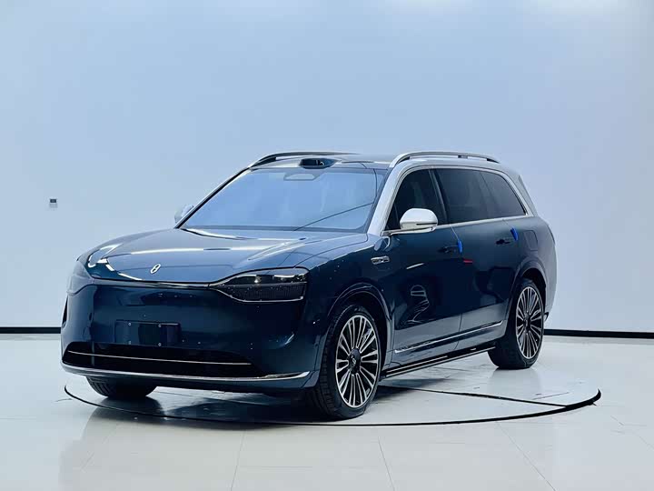 Wenjie M9 2024 extended range Ultra version 42kWh 6-seater version