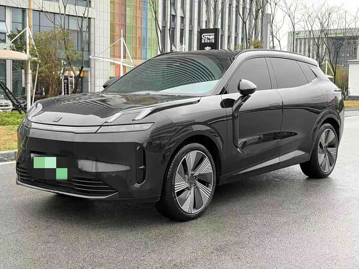Lynk & Co 08 EM-P 2023 model 120km long range Halo