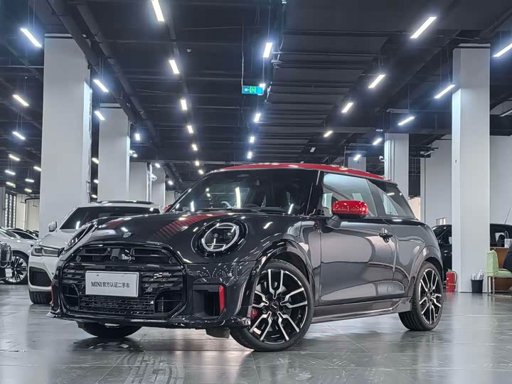 Model 3 2025 rear-wheel drive version