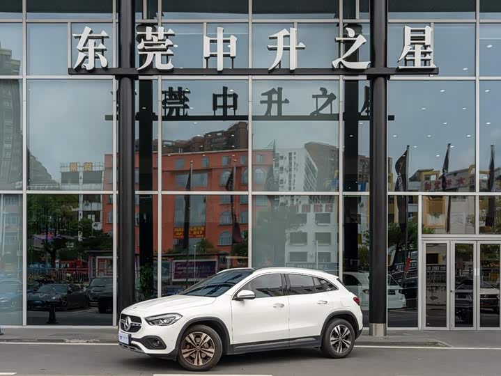 2022 Mercedes-BenzGLA 2022 Model Facelift GLA 200