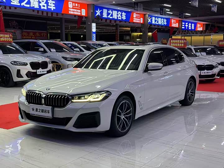 2022 BMW5 Series 2022 Model 525Li M Sports Package