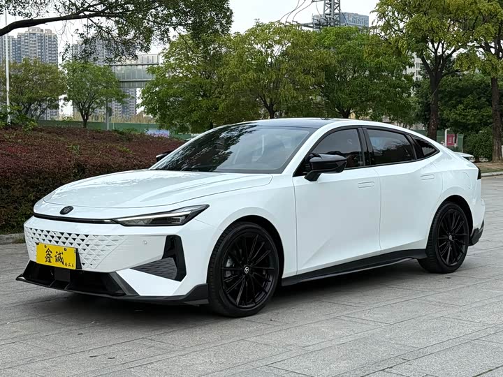 Changan UNI-V 2024 1.5T noble sports model