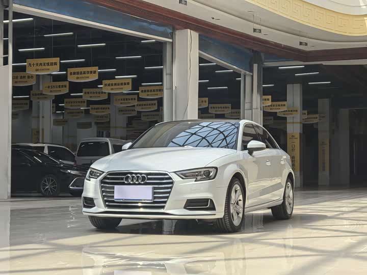 Audi A3 2020 Limousine 35 TFSI Enterprising National VI