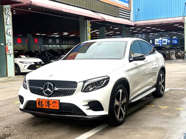 Mercedes-Benz GLC Coupe 2019 GLC 200 4MATIC Coupe SUV