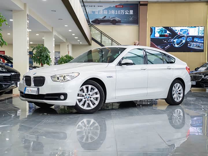 BMW 5 Series GT 2014 528i Leading Model