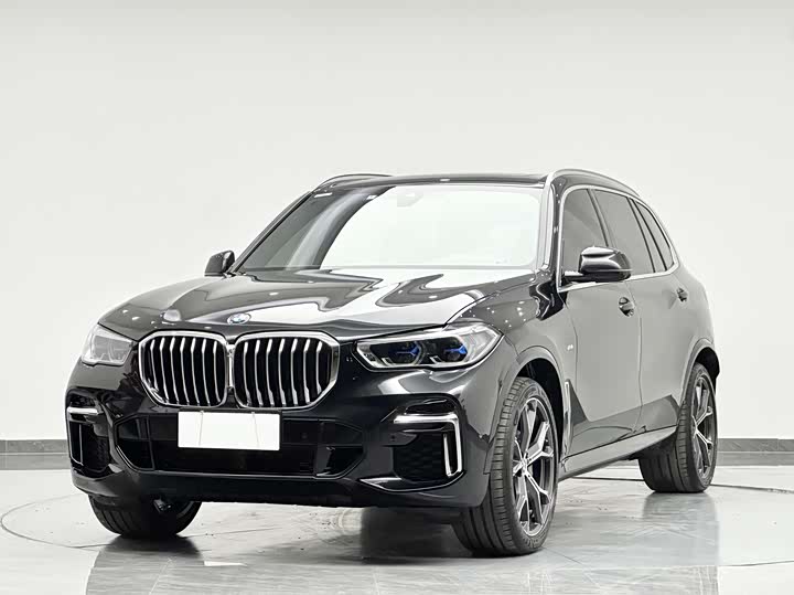 BMW X5 2022 facelift xDrive 40Li exclusive M sports package