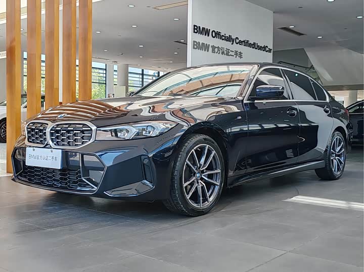 Wenjie M9 2025 extended range Ultra version 52kWh 6-seater version (192-line lidar)