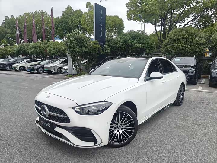 Mercedes-Benz C-Class 2024 facelift three C 260 L sports version