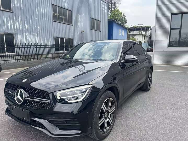 Mercedes-Benz GLC Coupe 2022 GLC 260 4MATIC Coupe SUV