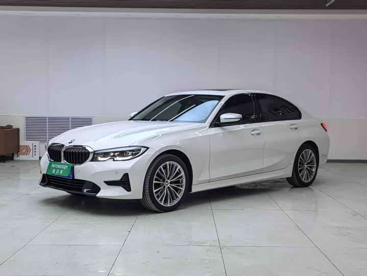 BMW 3 Series 2022 320i Sports Package