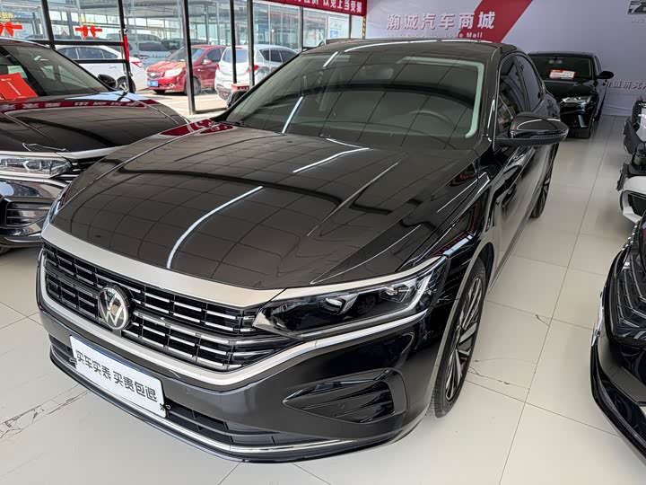 Wenjie M9 2025 extended range Ultra version 52kWh 6-seater version (192-line lidar)