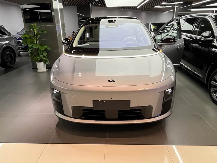 2026 Li Autoi8 2025 Model Standard Edition