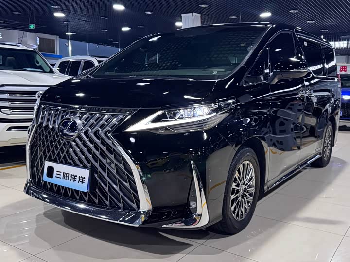 Lexus LM 2020 300h four-seat Royal Edition