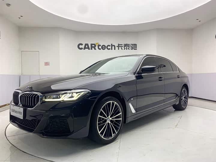 BMW 5 Series 2021 facelift 530Li leading M sports package