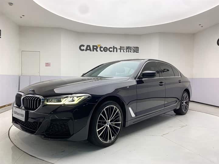 BMW 5 Series 2022 facelift 530Li leading M sports package