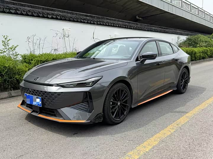 2024 Changan UNI-V 2024 1.5T exclusive model