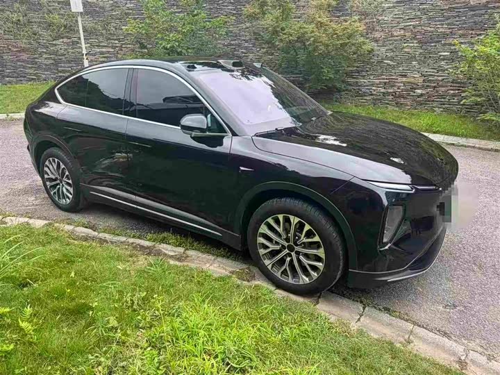 NIO EC6 2024 model 75kWh