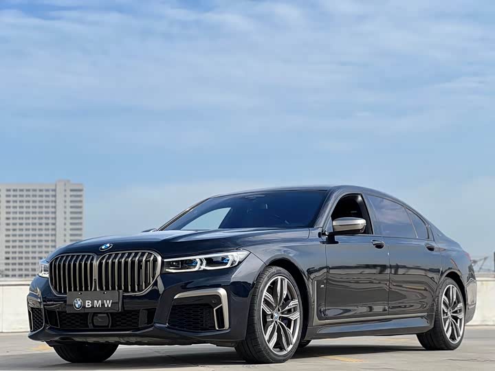 BMW7 Series 2019 Model M760Li xDrive V12 Sports Package