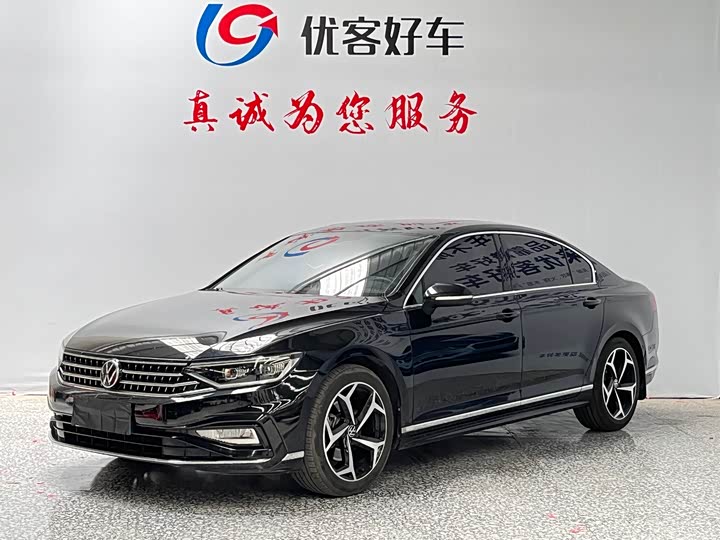 Magotan 2023 2 Million Edition 330TSI DSG Leading Model