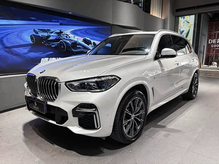 BMW X5 2022 facelift xDrive 30Li exclusive M sports package