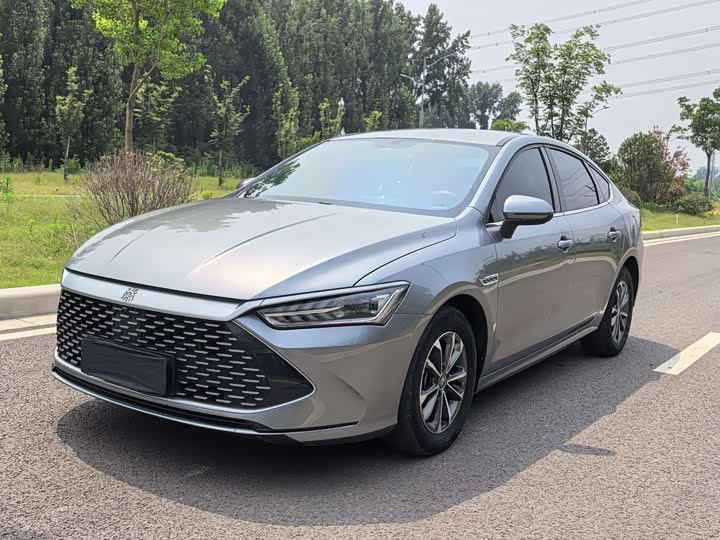 Qin PLUS 2021 DM-i 55KM Premium Model