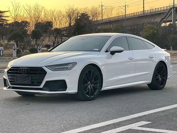 Audi A7 2023 45 TFSI Premium Selection