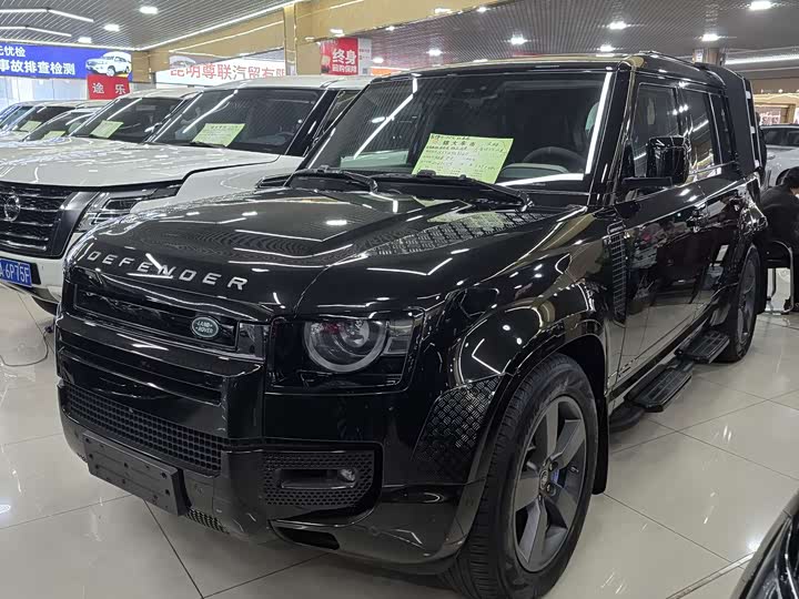 Land Rover Defender 2021 110 P400 Dark Special Edition