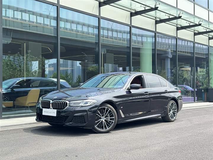 BMW 5 Series 2023 model 530Li leading model M sports package