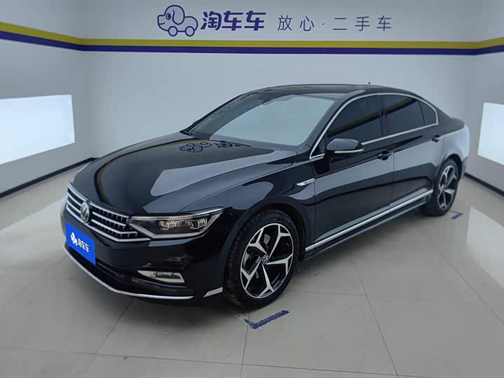 Magotan 2023 2 Million Edition 330TSI DSG Luxury