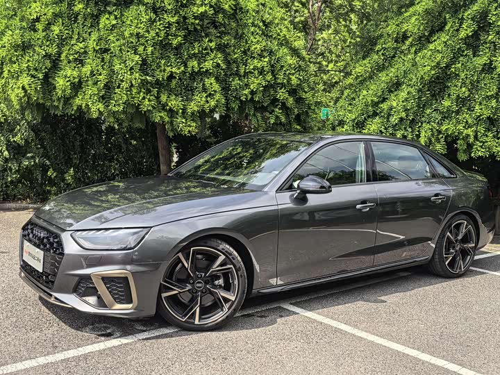 AudiA4L 2024 Model 40 TFSI quattro RS kit burning speed Model