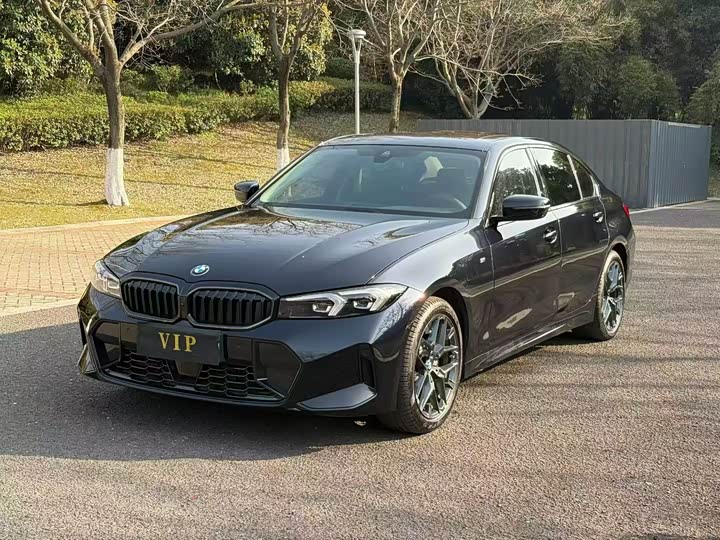 BMW 3 Series 2025 330Li M Sports Night Package