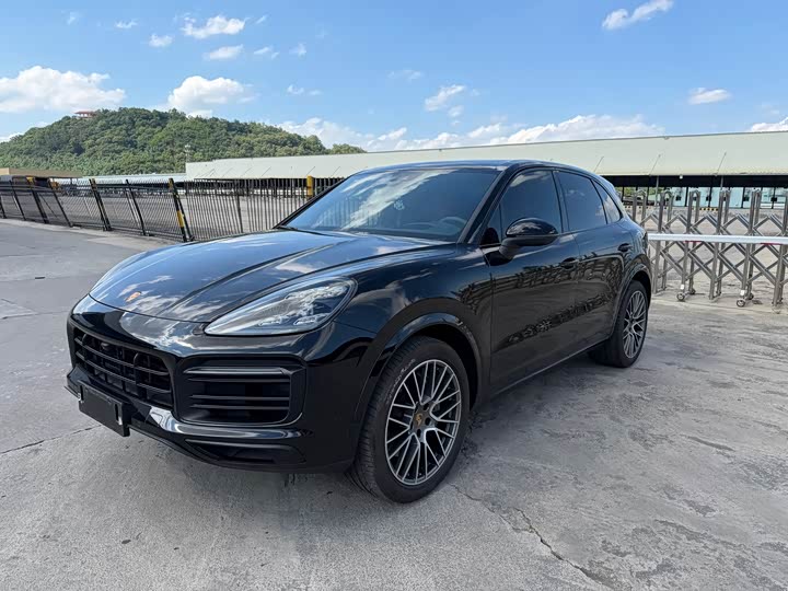 2023 Porsche Cayenne S 2.9T Platinum Edition
