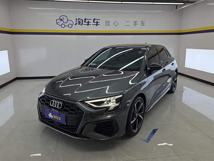 Audi A3 2022 Sportback 35 TFSI stylish and sporty